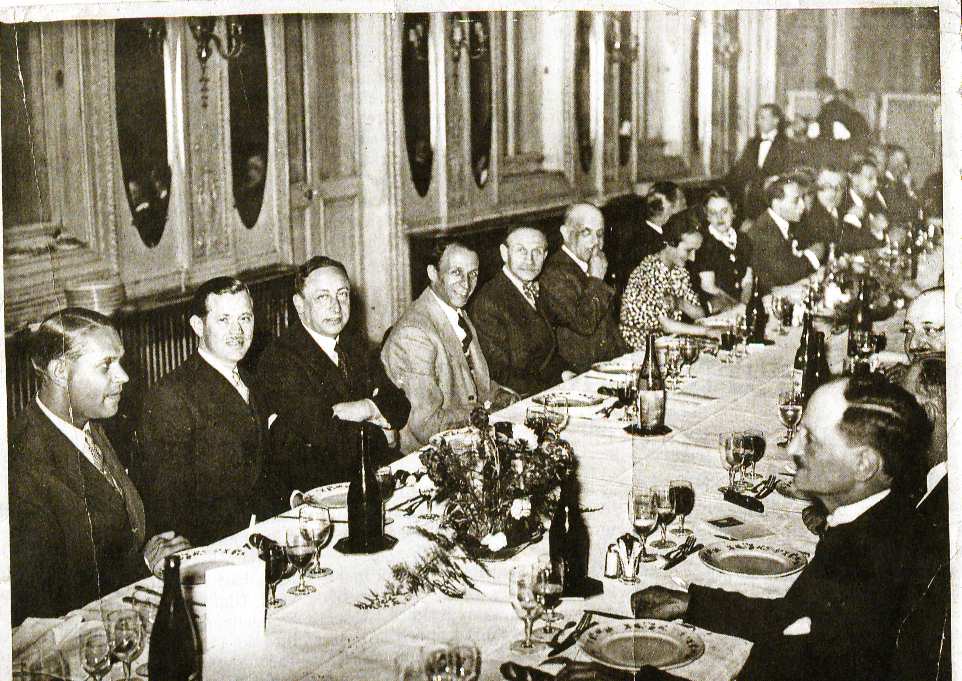 Syndicat des Éditeurs d’Art et Négociants en Tableaux Modernes, photographie, 1938. Source : Fonds Henri Manuel, Médiathèque de l'architecture et du patrimoine, diffusion RMN-GP.