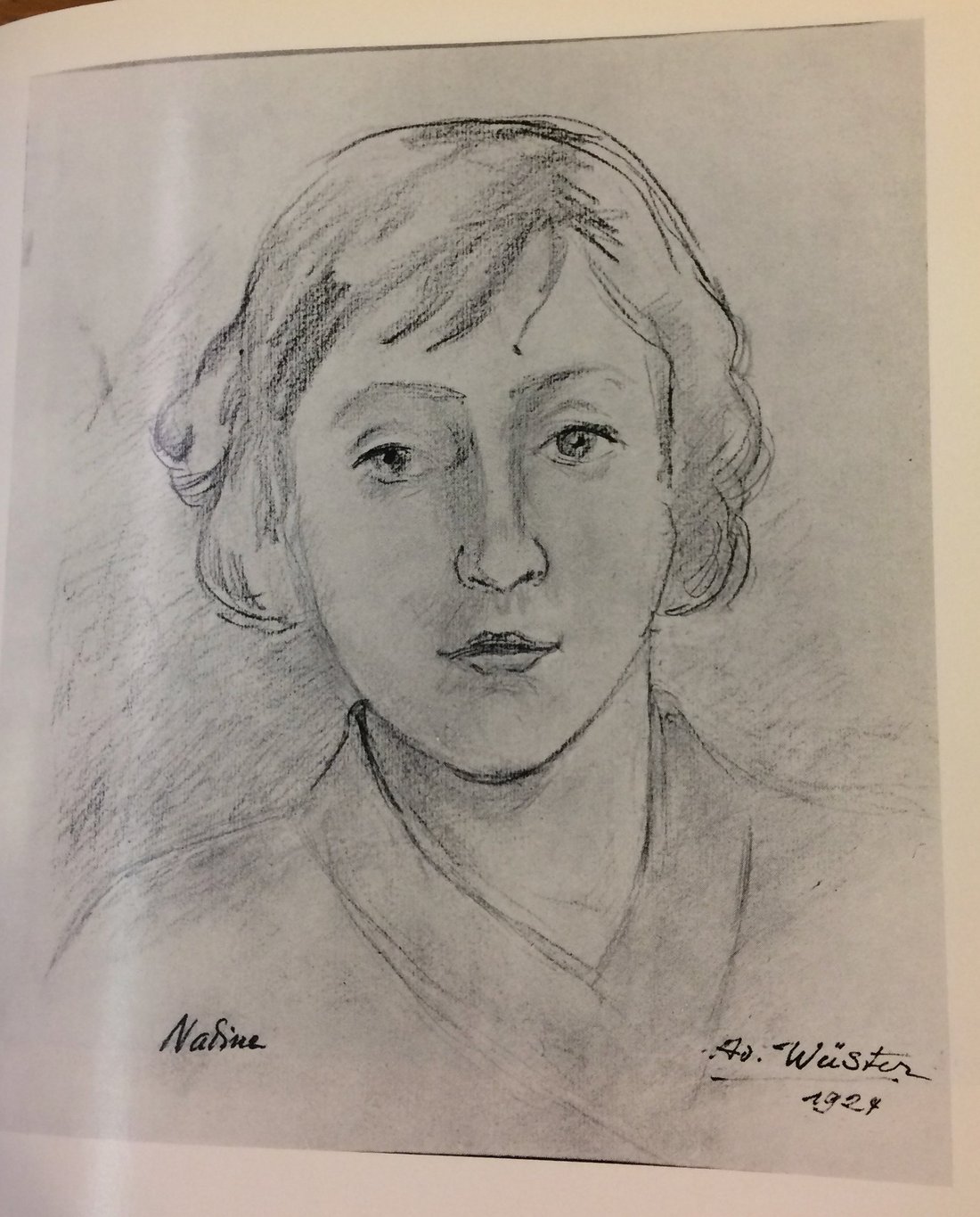 Nadine Wüster, dessin par Adolf Wüster, 1924. Source : Catalogue d'exposition de la Galerie Interkunst à Munich, Claudius, 1969.
