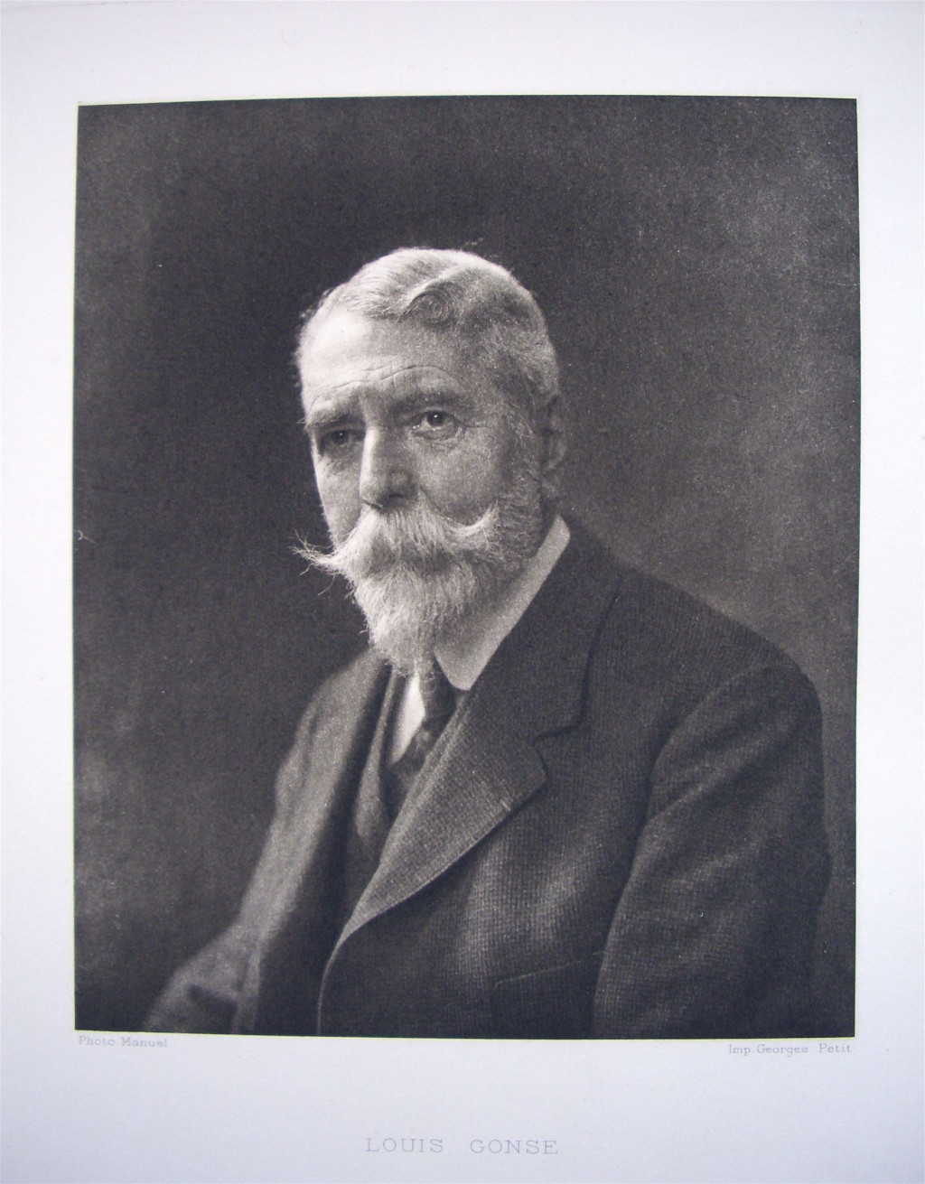Portrait de Louis Gonse Black and white photograph of Louis Gonse.